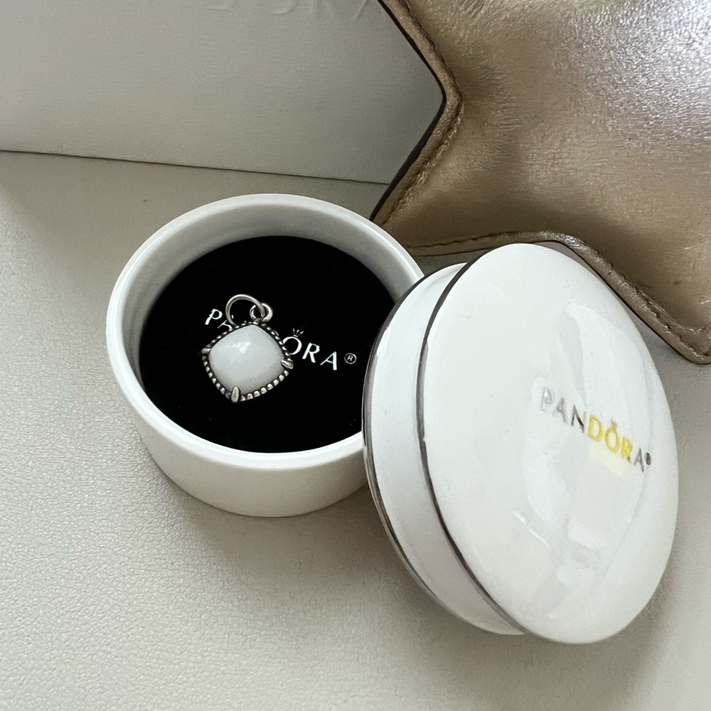 Pandora Ale 925 Moon Stone Pendant